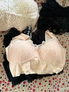 Bralettes all sizes (50 pcs)