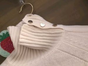 Heart Motif Knit Turtleneck Sweater