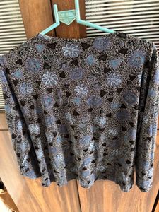 Gray Floral Print V-Neck Top