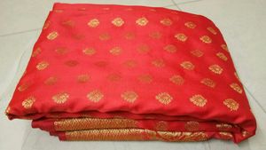 🤩Embellished Silk Blend Saree🤩