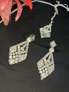 silver Stunning Rhinestone Necklace &amp; Earring Set