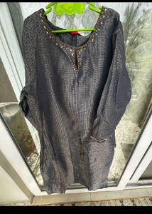 Elegant Kurta with Embellished Neckline