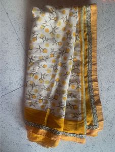 Elegant Floral Print Saree