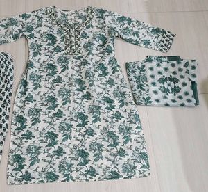 Floral Kurta Set With Pants And Dupatta