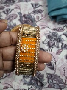 Elegant Bangle Set