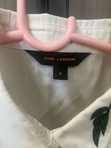 Women’ Shirt with Giraffe embroidery