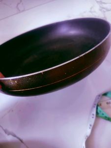 very big nonstick pan
