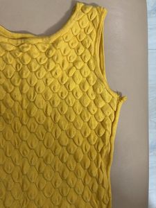 Yellow Textured Sleeveless knitted top