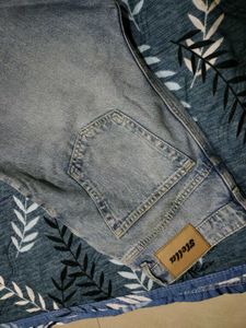 Light Wash Denim Jeans