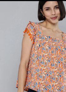 Printed Top with Pom-Pom Detail❤️