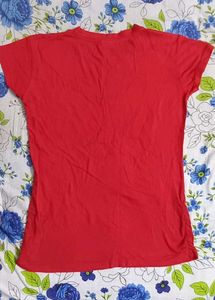 Red Short-Sleeve Casual Graphic T-Shirt