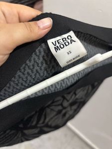 Vero Moda Black Graphic Print Skirt