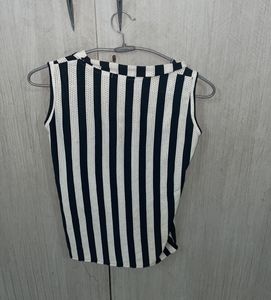 Chic Striped Sleeveless Tie-Neck Top