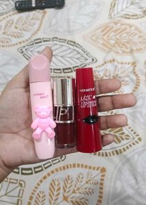 Set of 3 Cute Lip Gloss &amp; Matte Lipstick Se