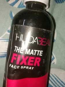 ✨Brand New🎀Huda Make-up Spray