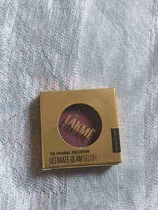 Lakme Ultimate Glam Blush