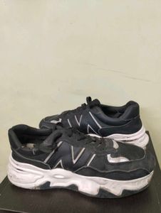 Stylish Black Chunky Sneakers| UK 4