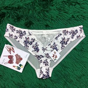 Floral 🎁🆕Lace Panty
