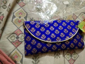 Price Reduced..... New Party hand Purse for sale