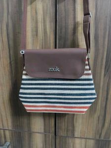 Chic Striped Crossbody Bag
