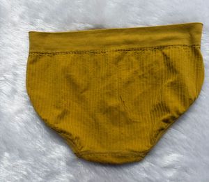 Comfortable Yellow Briefs
