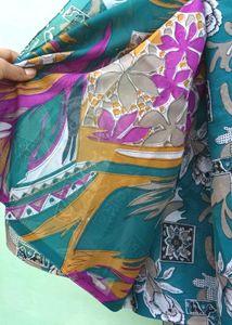 Vintage Floral Pattern Saree 💚✨
