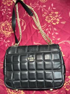 Chic Black Quilted Crossbody Bag