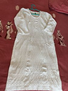 Elegant White Chikankari Kurta