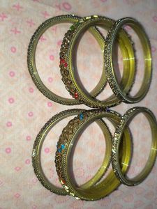 Exquisite Embellished Bangles Set