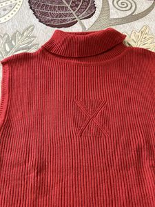 Sleeveless High neck Sweater For Women