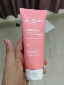 Dot &amp; Key Gentle Face Wash