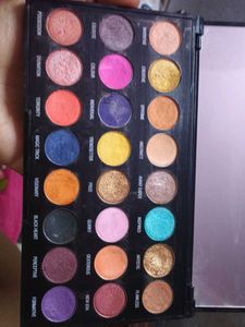 Makeup Revolution London Eyeshadow palette