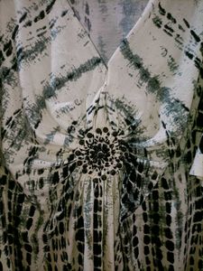 Boho-inspired Tie-Dye Tunic Top🤍