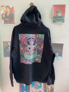 Unique Graphic Print T-Shirt