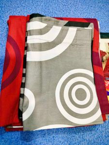 Designer Bed Sheet Set with Pillow Covers