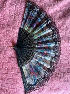 Vintage Floral Lace Fan