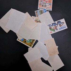 Collection of 24 Vintage SCOUT Stamps