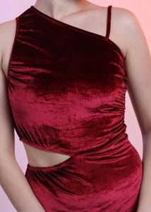 Red bodycon dress