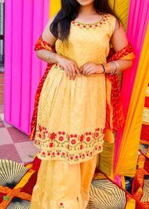Beautiful Embroidered Kurta Set