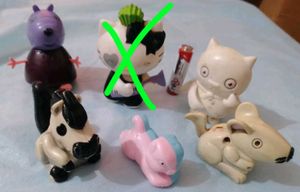 6 toys.