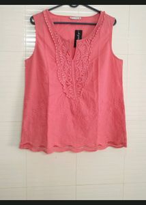 Beautiful Peach Embroidery New Top Overseas Brand