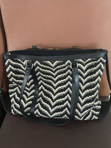 Anouk Tote Bag with Chevron Pattern