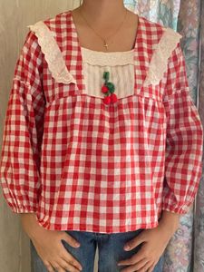 Red ghingham laced top