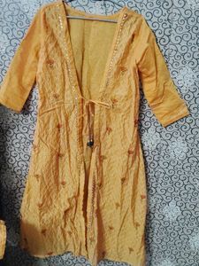 Elegant Off white colour Kurti with Shrug