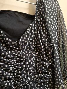 Chic Black Polka Dot crop top