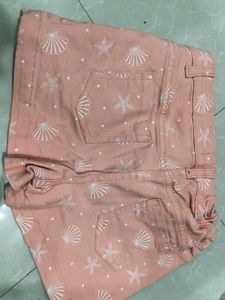 Cute Seashell Print Shorts