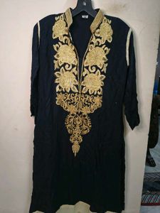 Elegant Black &amp; Gold Embroidered Kurti 🖤