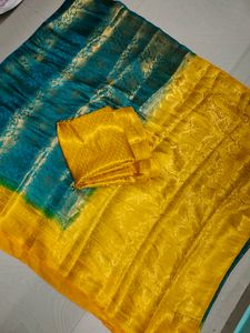 Soft Pattu Saree With Unstitched Blouse Piece