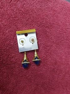 Beautiful Combination Of Blue N Golden Earing