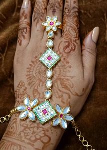 Kundan Hand Harness